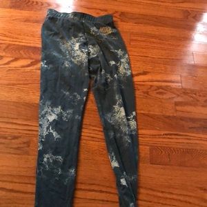 Wave Nike leggings